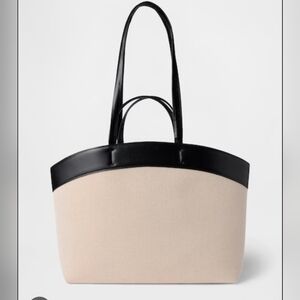 GAP Beige Canvas Tote with Black Trim